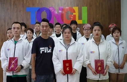 【统丽学校烫发考核】技能是一束光,照亮梦想的远方~ 【统丽学校烫发考核】技能是一束光,照亮梦想的远方~