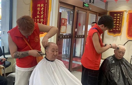 沈阳统丽学校 爱心义剪，从“头”开始～