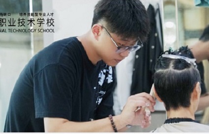 美发只学剪发够不够用？沈阳美发学校