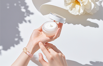 乳液怎样涂抹效果更好