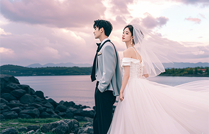 沈阳摄影学校：拍婚纱照时要注意什么？