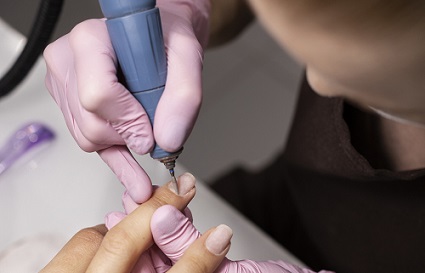 学美甲怎么学更快建议选择美甲学校