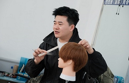 学美发一般需要多久？美发培训学校