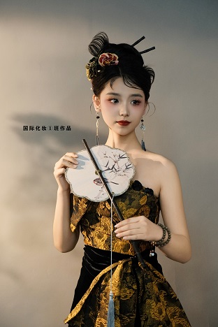 新中式妆造·国风雅韵