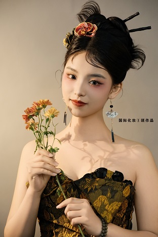 新中式妆造·国风雅韵