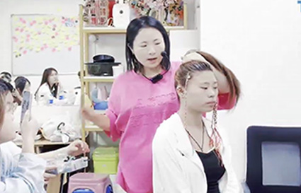 沈阳化妆学校：化妆要学多久？3个月？