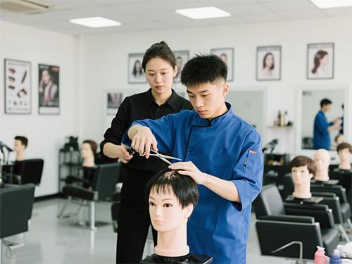 沈阳美发学校