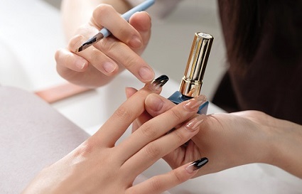 美甲两个月可以就业吗？沈阳统丽美甲学校