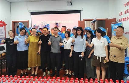 沈河区关爱蓝骑士活动：法治护航，温情相伴