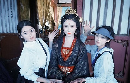 【沈阳特色劳务品牌沈阳美业人】统丽化妆学校化妆系外出实习杭州横店篇~