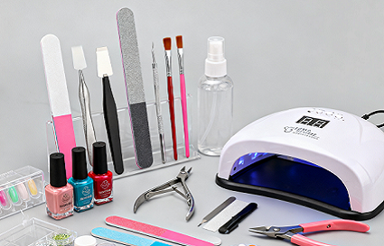 沈阳统丽美甲学校：零基础小白也能轻松上手的美甲课程